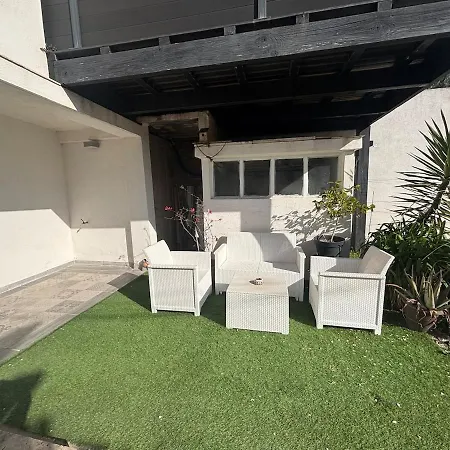 شقة En Rez-de-jardin Avec Terrasse Privative *